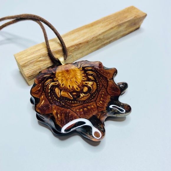 Third Eye Crystal Pinecone Pendant on Real Leather - Picture 5 of 6